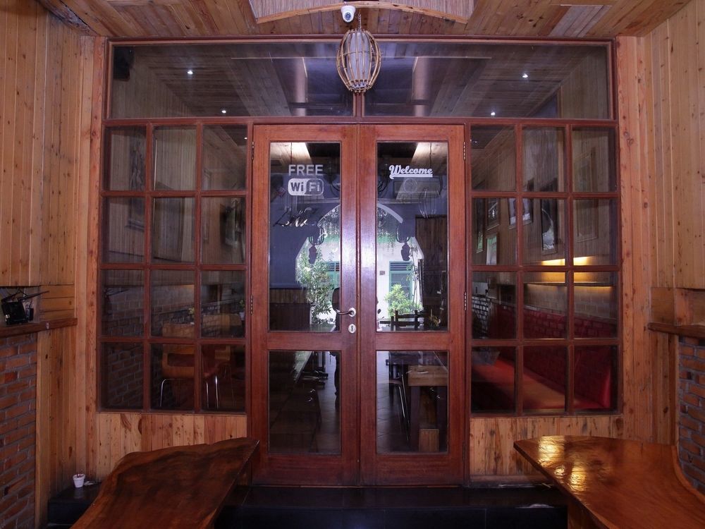 Hotel Nida Muara 16 Polonia 2*
